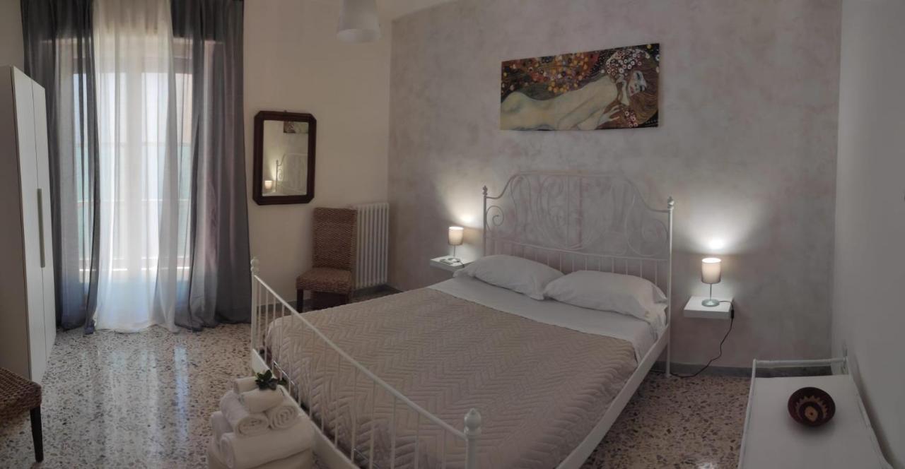 Blu House Apartment Monopoli Exterior photo